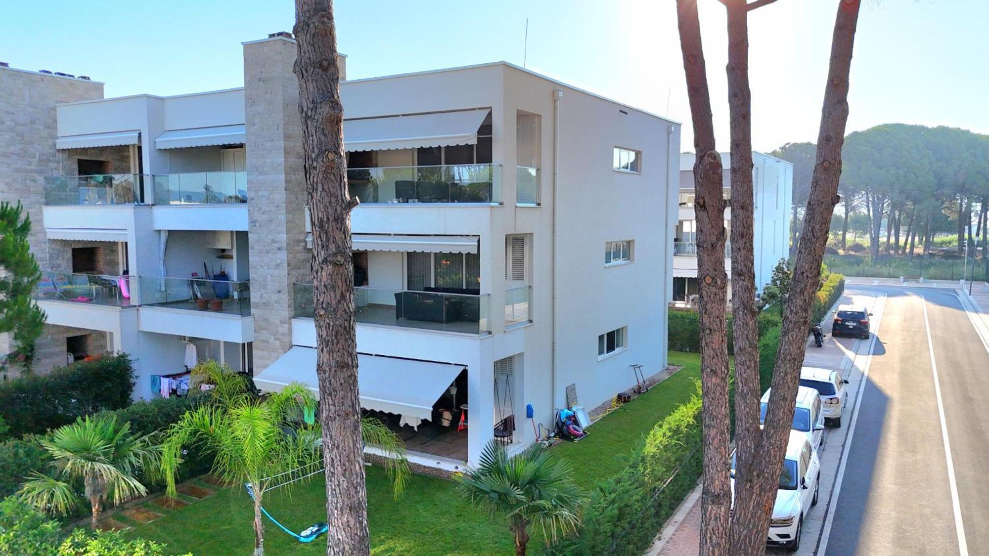 Cozy - 296 * Durrës