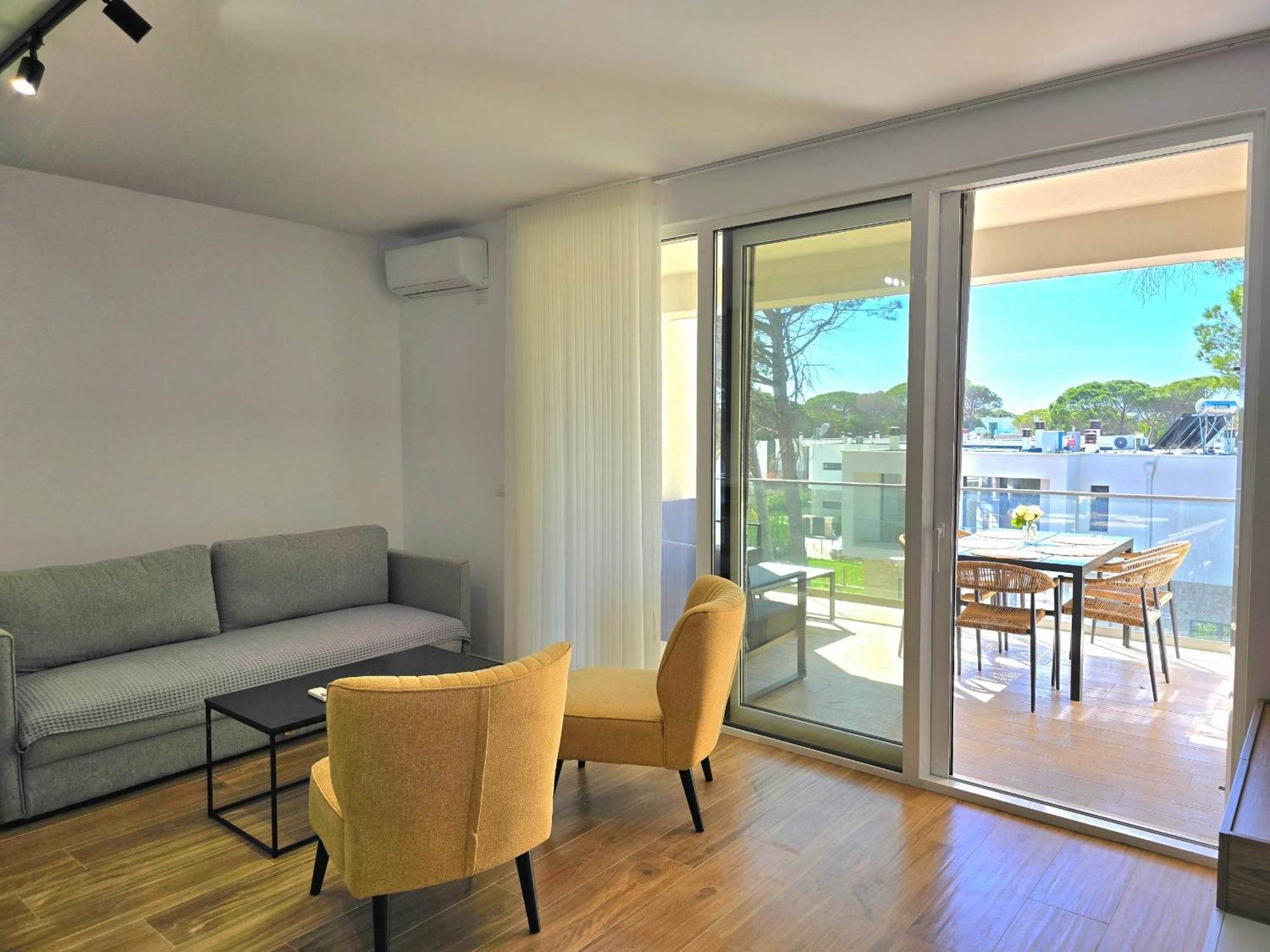 Cozy - 296 Apartament *